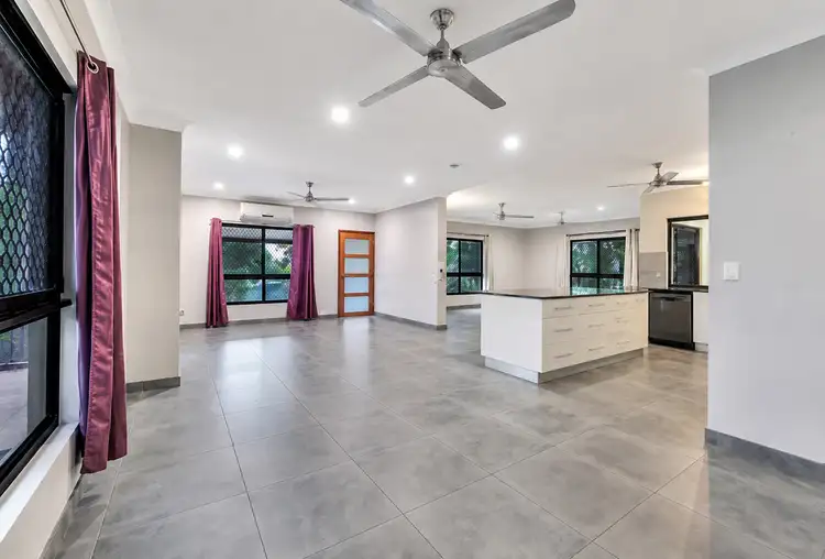 9 Greenshank Court