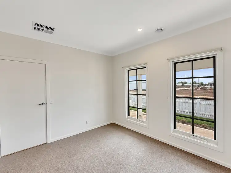 Second view of Homely house listing, 6 Glenorchy Street, Eynesbury VIC 3338
