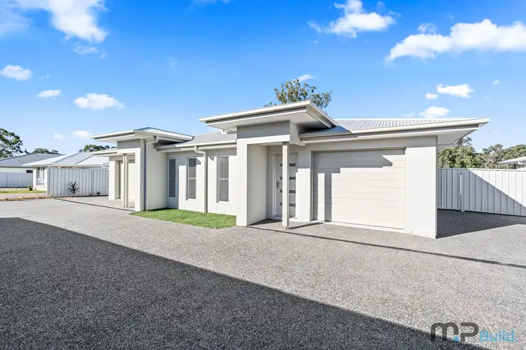 2/122b Bideford Street, Torquay QLD 4655