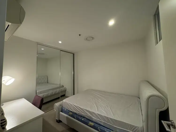 Third view of Homely apartment listing, 1007/5 Sutherland St, Melbourne VIC 3000