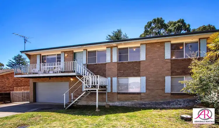 Upstairs 5 Blake Street, Armidale NSW 2350