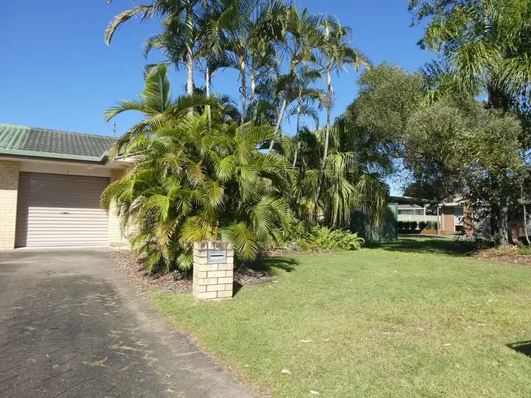 2/2 Harvey Court, Labrador QLD 4215