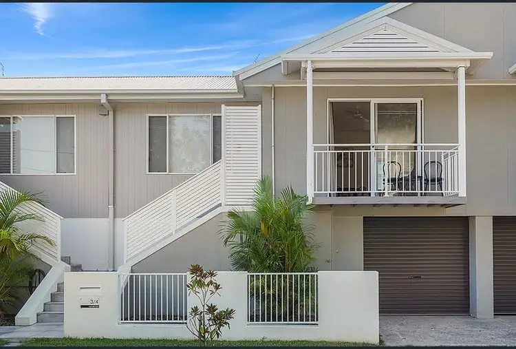 3/4 Lucinda Avenue, Killarney Vale NSW 2261