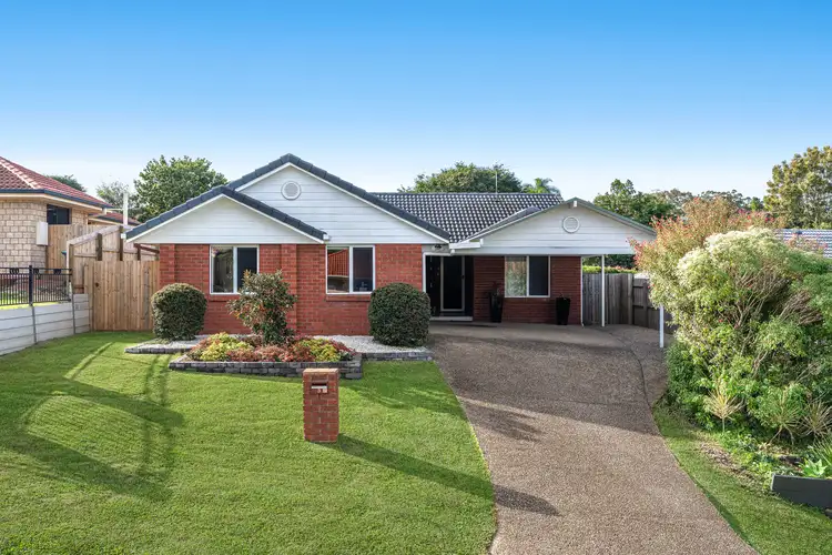 3 Christina Place, Belmont QLD 4153