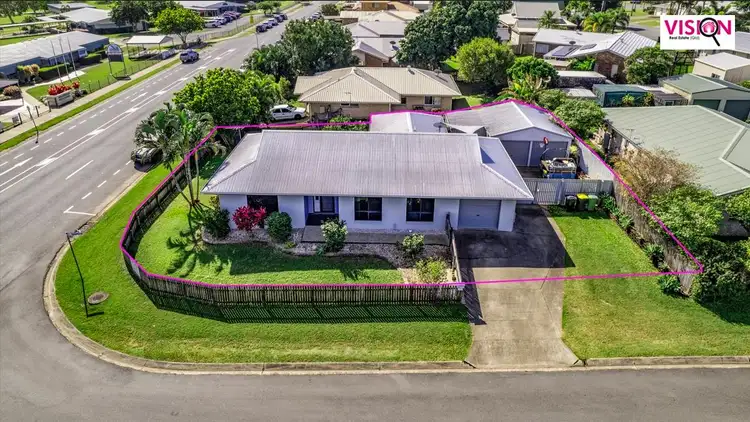 1 Pandanus Street, Beaconsfield QLD 4740
