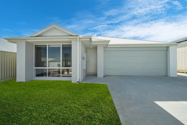 26 Shellharbour Prom, Alkimos WA 6038
