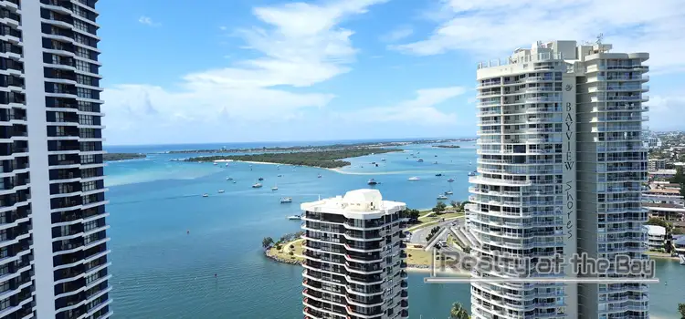 95/21 Bayview Street, Runaway Bay QLD 4216