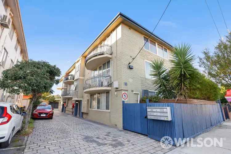 7/18 Chapel Street, St Kilda VIC 3182