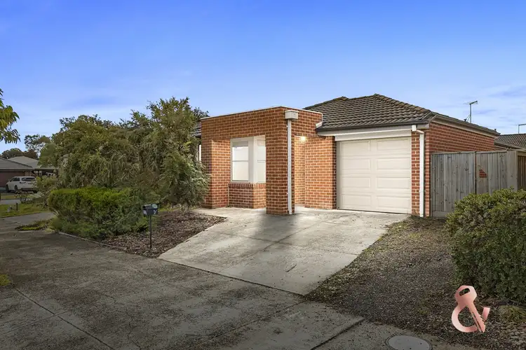 23 Dunraven Crescent, Doreen VIC 3754