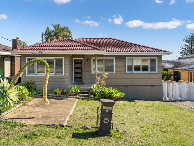 13 Jesmond Street, Redhead NSW 2290