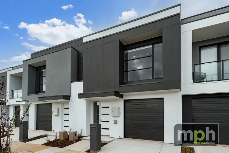 10 Victoria Way, Mansfield Park SA 5012