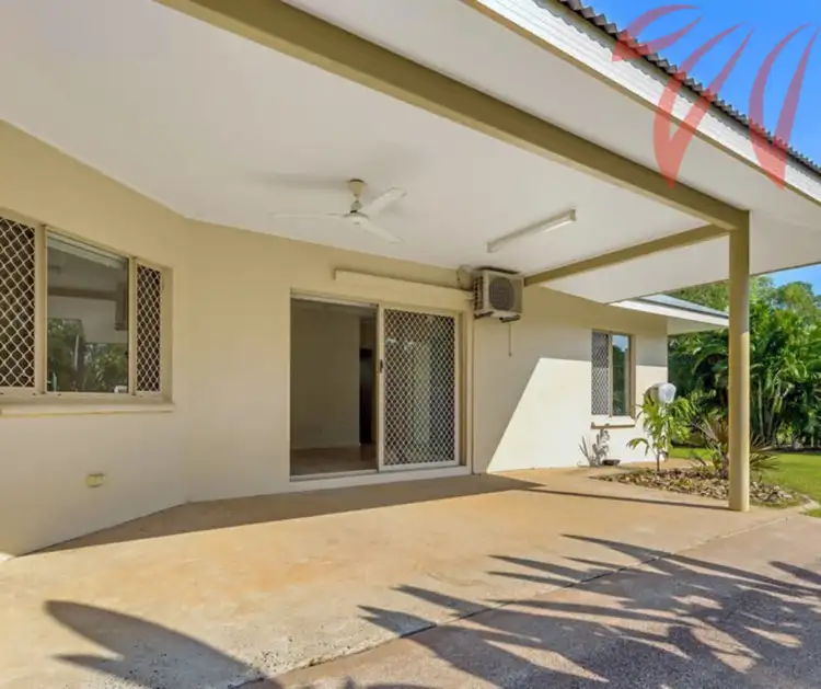 10 Sherringham Crescent