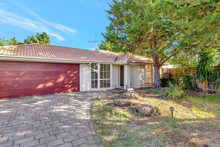 7 Lorena Cl, Hoppers Crossing VIC 3029