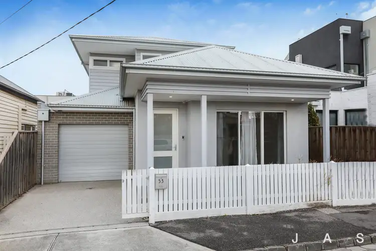 53 Alexander St, Seddon VIC 3011