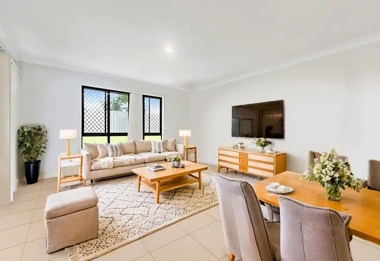 9 Highcliff Crescent, North Lakes QLD 4509