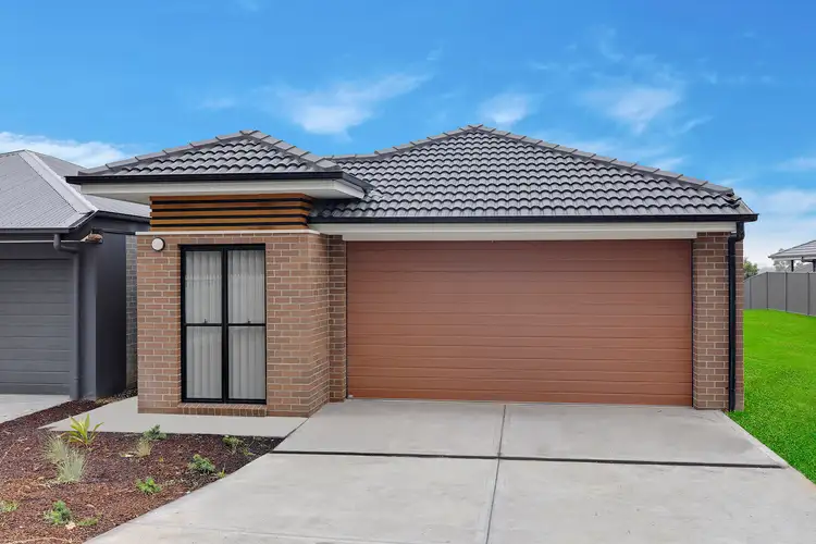15 Kamira Road, Wadalba NSW 2259