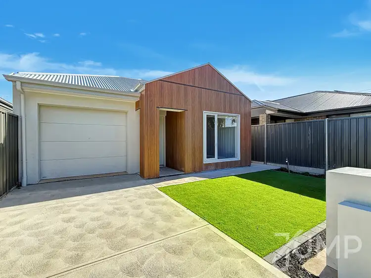 7 Hammond Road, Findon SA 5023