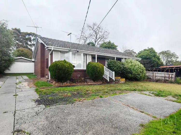 19 Stephen Crescent, Croydon VIC 3136