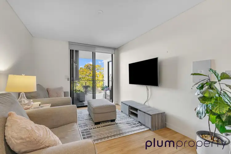 11/41 Clarence Road, Indooroopilly QLD 4068