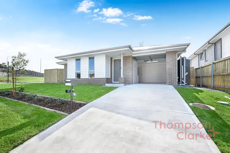 1 Aurora Way, Chisholm NSW 2322