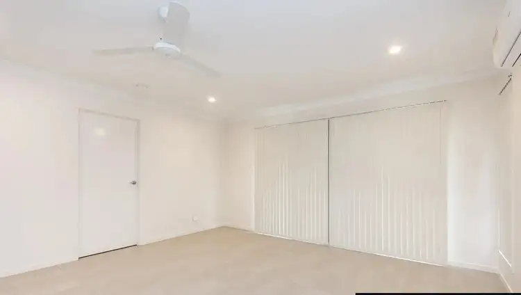 Second view of Homely house listing, 2/5 Foster Circuit, Hillcrest QLD 4118