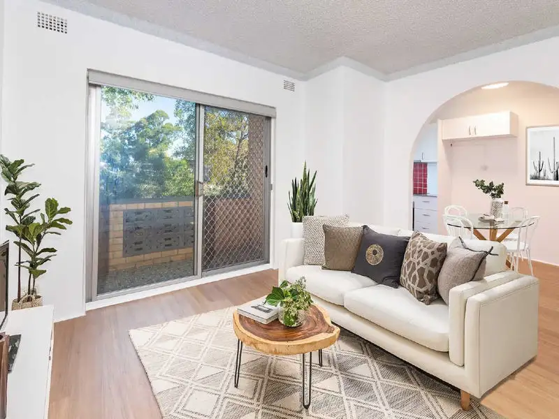 Main view of Homely unit listing, 2/41 Calliope Street, Guildford NSW 2161