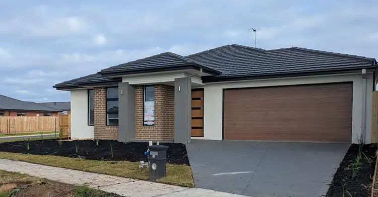 Main view of Homely house listing, 32 Maggie Crescent, Mambourin VIC 3024