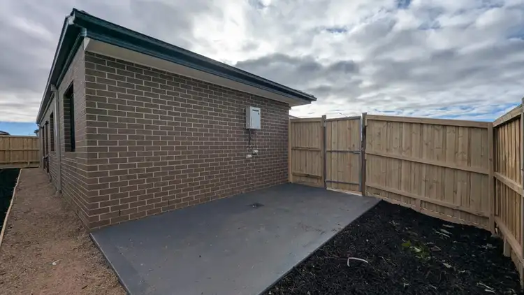 Fourth view of Homely house listing, 32 Maggie Crescent, Mambourin VIC 3024