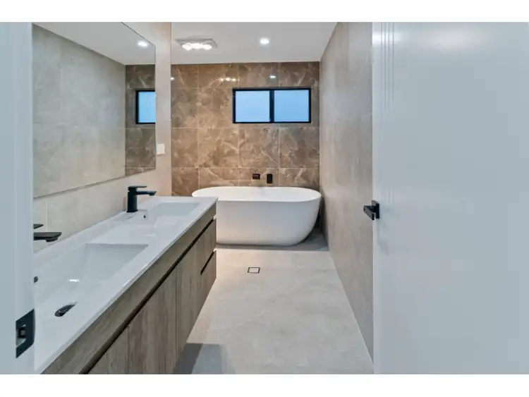 Fifth view of Homely house listing, 1 Violenta Way, Rosemeadow NSW 2560