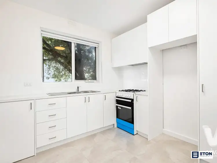 2/127 Brighton Road, Elwood VIC 3184