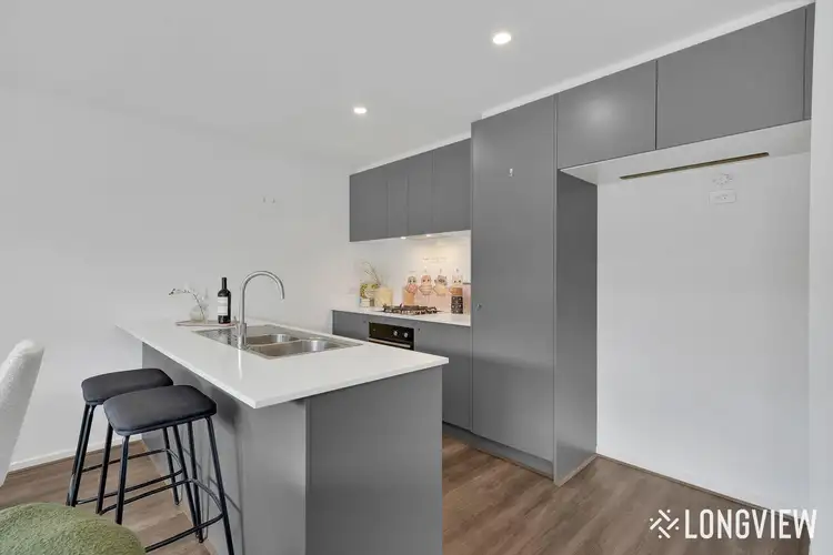Main view of Homely townhouse listing, 5 Roehampton Drive, Strathtulloh VIC 3338