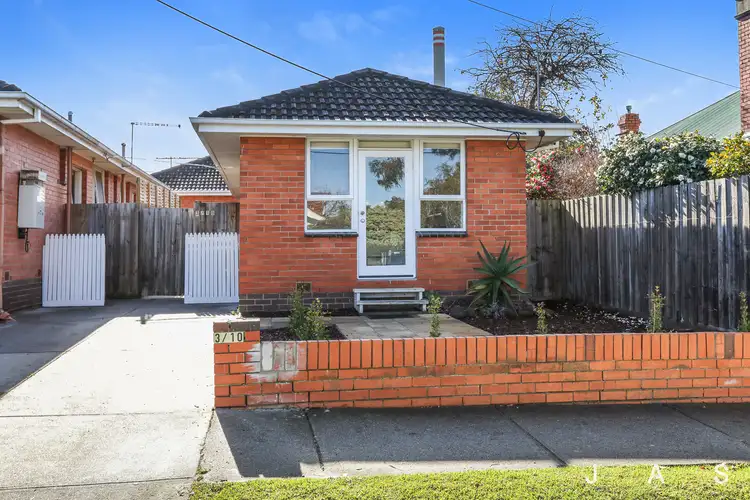 3/10 Peel Street, Newport VIC 3015