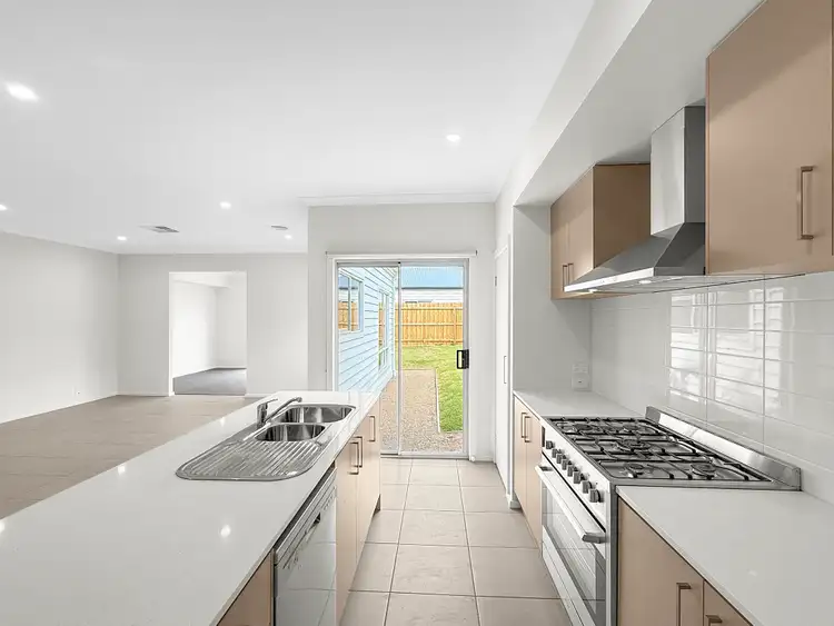 Fourth view of Homely house listing, 28 Murtoa Crescent, Eynesbury VIC 3338