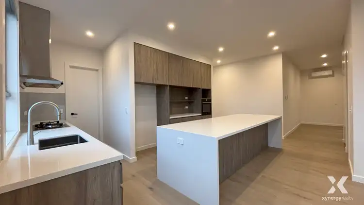 Second view of Homely house listing, 1/6 Aurisch Avenue, Glen Waverley VIC 3150