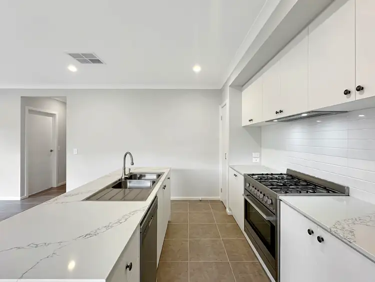 Fourth view of Homely house listing, 10 Leith Road, Thornhill Park VIC 3335