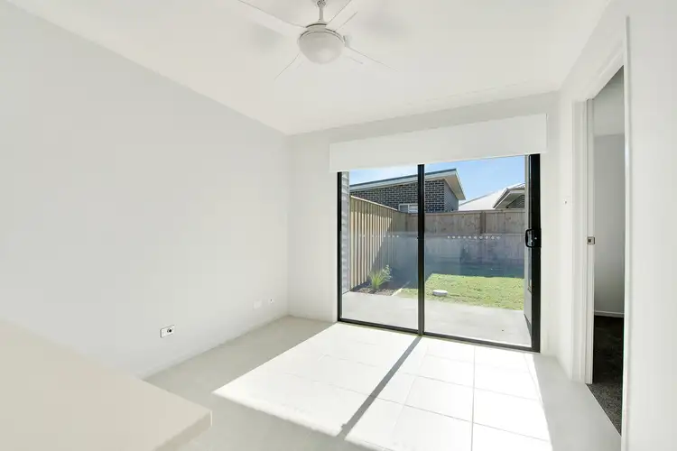 Fifth view of Homely semi-detached listing, 10 Glasspond Street, Chisholm NSW 2322