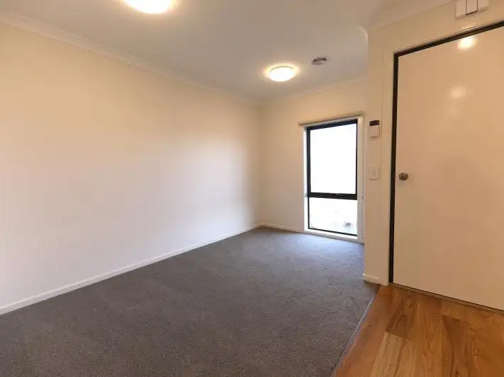Fifth view of Homely house listing, 10 Tower Court, Wallan VIC 3756