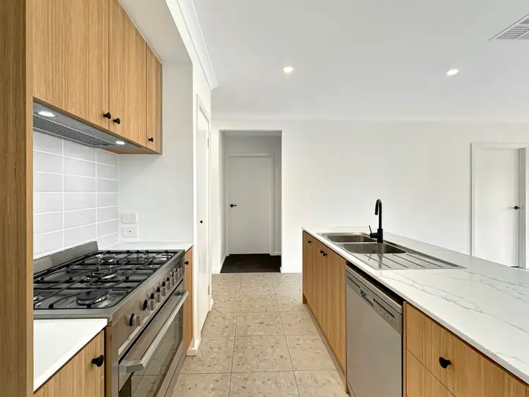 Fourth view of Homely house listing, 9 Leith Road, Thornhill Park VIC 3335