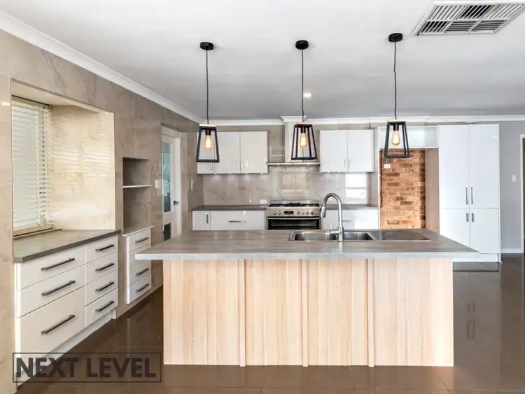 Fifth view of Homely house listing, 2 Cleat Place, Ocean Reef WA 6027