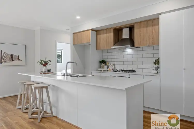 Sixth view of Homely house listing, 3 Biferno Crescent, Cranbourne East VIC 3977