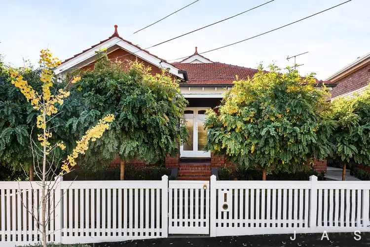 10 The Ridgeway, Kensington VIC 3031