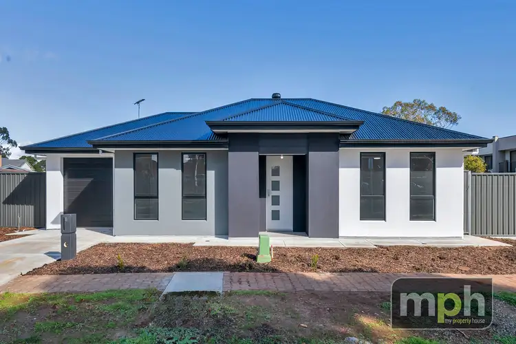 8 Coleman Road, Elizabeth Downs SA 5113