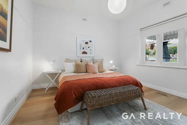 Third view of Homely unit listing, 1/353 Upper Heidelburg Road, Ivanhoe VIC 3079