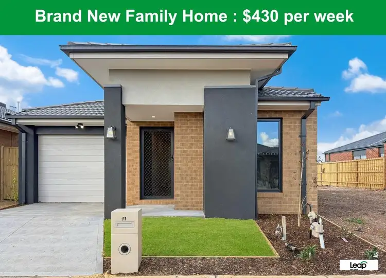 11 Sword Road, Thornhill Park VIC 3335