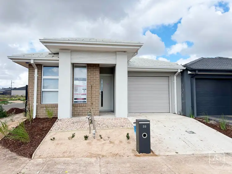 33 Gelantipy Drive, Truganina VIC 3029