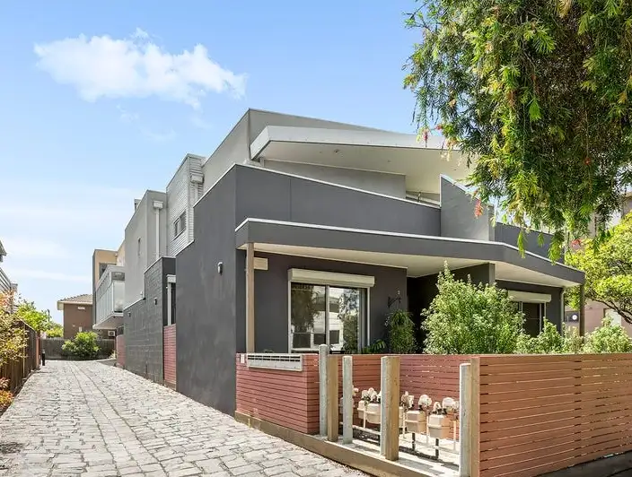 4/42 Whitehall Street, Footscray VIC 3011