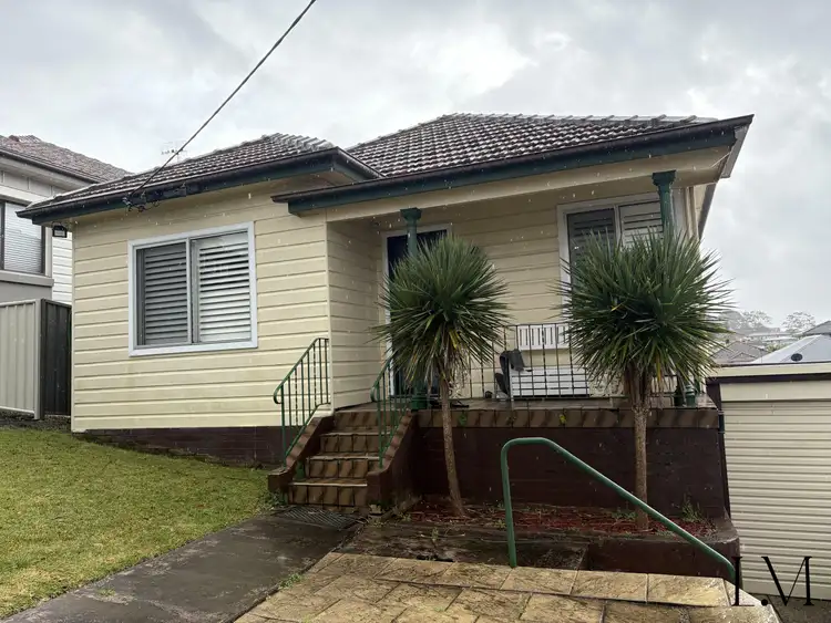18 Dunkley Avenue, New Lambton NSW 2305