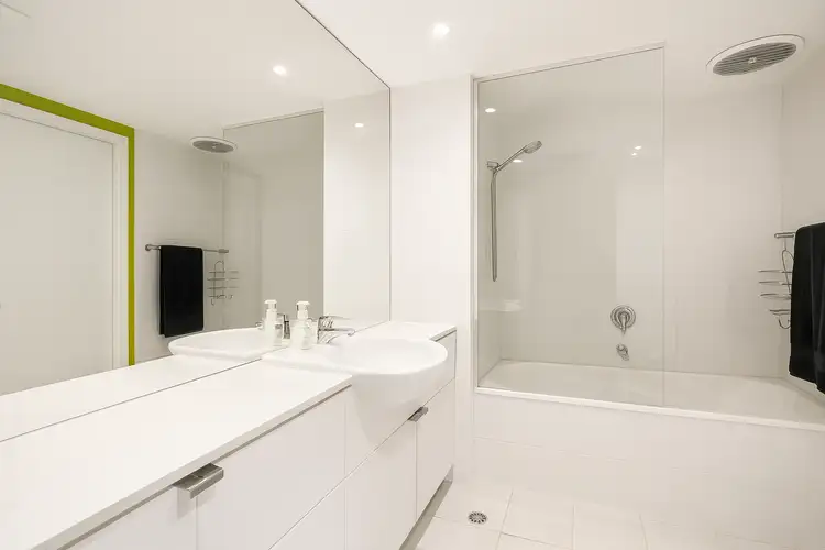 Fourth view of Homely apartment listing, 2210/80 Clarendon Street, Southbank VIC 3006