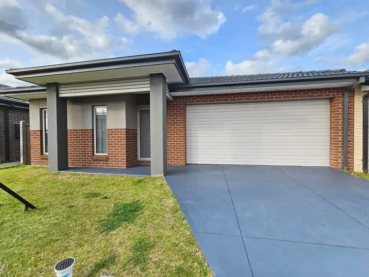 5 Hutchence Drive, Point Cook VIC 3030