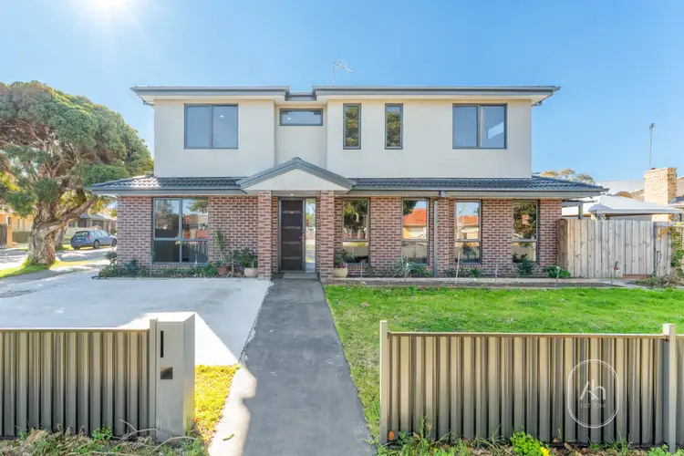 1499 Centre Road